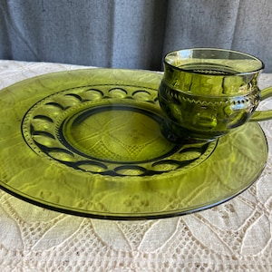 Kings Crown Indiana Glass Green Snack Plate Sets- Set of 4 plates and Cups
