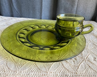 Kings Crown Indiana Glass Green Snack Plate Sets- Set de 4 platos y tazas