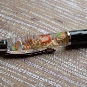 Ramen lover float pen