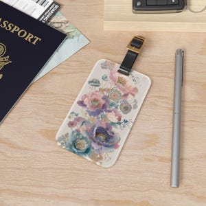 Floral Luggage Tag, Elegant Travel Accessory, Personalized Bag Tag, Gift for Travelers, Vintage Floral Design