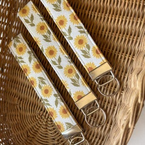 Sunflower - Wristlet Keychain/Key Fob