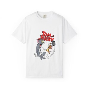 Camiseta unisex teñida de Tom y Jerry / Ropa de dibujos animados, regalo divertido, estilo vintage, camisetas retro, ropa familiar