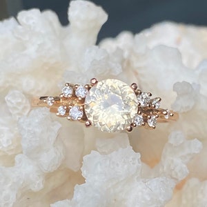 Round Yellow Sapphire ring, Pale Yellow Sapphire Ring with diamonds, Modern Engagement Ring, Christmas Gift for her ,
