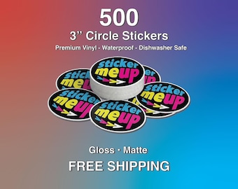May include: A roll of 7.6 cm circle stickers with the text "sticker me up" in black, yellow, pink, and blue. The image shows 500 stickers made of premium vinyl, waterproof, and dishwasher safe. The stickers are available in gloss or matte finish.