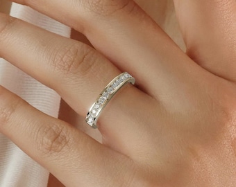 Moissanite Wedding Band / 14k Gold Half Eternity Channel Set Diamond Wedding Ring / Moissanite Anniversary Ring/ Birthday Gift/ Wedding Gift