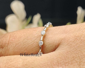 Moissanite Wedding Band / Petite Moissanite Wedding Ring / 8 Stone Minimal Ring / Stacking Diamond Ring / 14k Dainty Band Handmade Ring
