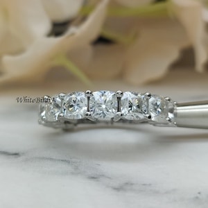 5.00 MM Cushion Cut Moissanite Wedding Bands in 14K White Gold, Colorless Cushion Diamond Eternity Band, Anniversary Band, Wedding Band