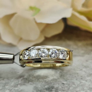 Round Moissanite Men's Ring / 1.20 CT Colorless Solitaire Moissanite Ring / Unique Yellow Gold Channel Set Band / Lab Grown Diamond Ring