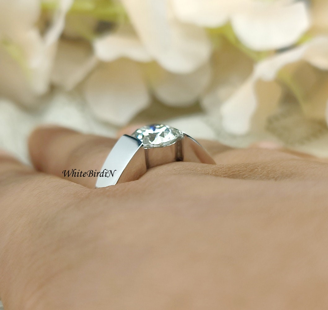 2.00 Carati Taglio Rotondo Moissanite Uomo Fede Nuziale 14k Oro Giallo 2.00 Carati Taglio Rotondo Moissanite Uomo Fede Nuziale 14k Oro Giallo