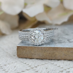 2.00CTW Round Cut Moissanite Ring/ 14K Solid Gold Halo Ring/ Halo Engagement Ring/ Wedding Ring/ Simulated Lab Diamond Ring / Women&#39;s Ring