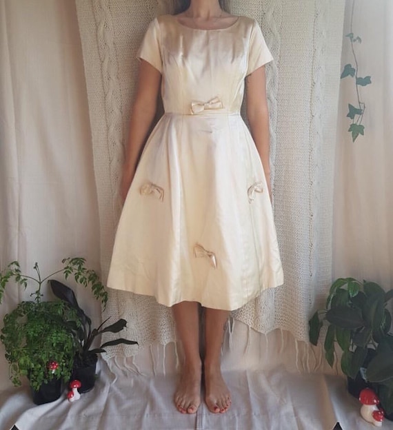 50’s wedding dress