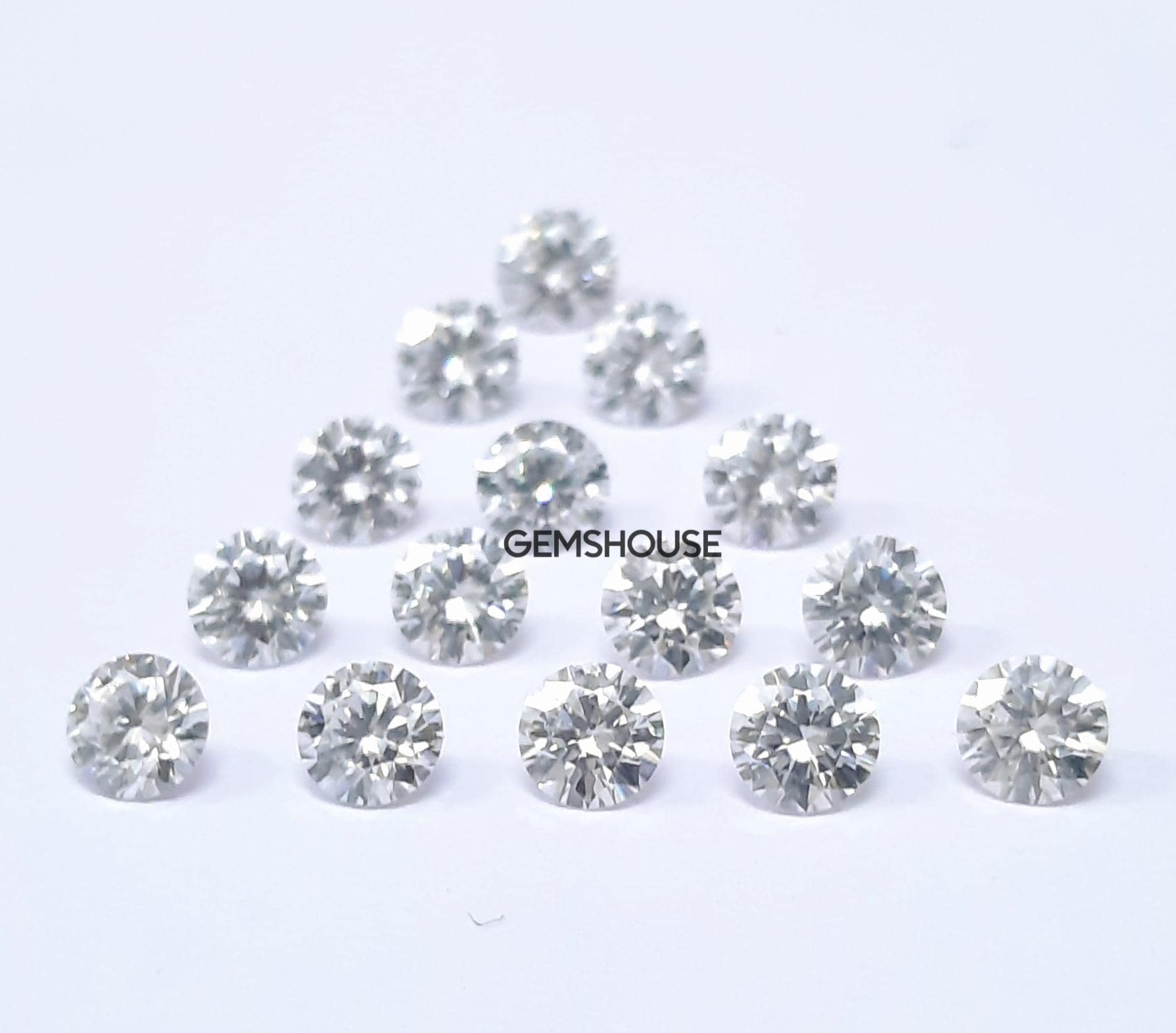 Pierre Moissanite Ronde 6.5 Mm (1 Carat) Qualité GRA VVS1 - Gravée, Neuf Avec étiquette