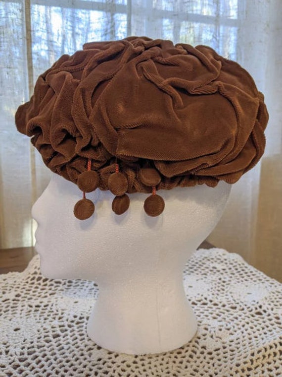 Vintage Tufted Brown Velvet Hat With Bobbles Barr… - image 3