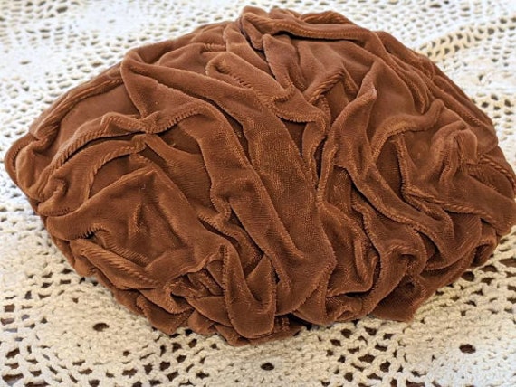 Vintage Tufted Brown Velvet Hat With Bobbles Barr… - image 8