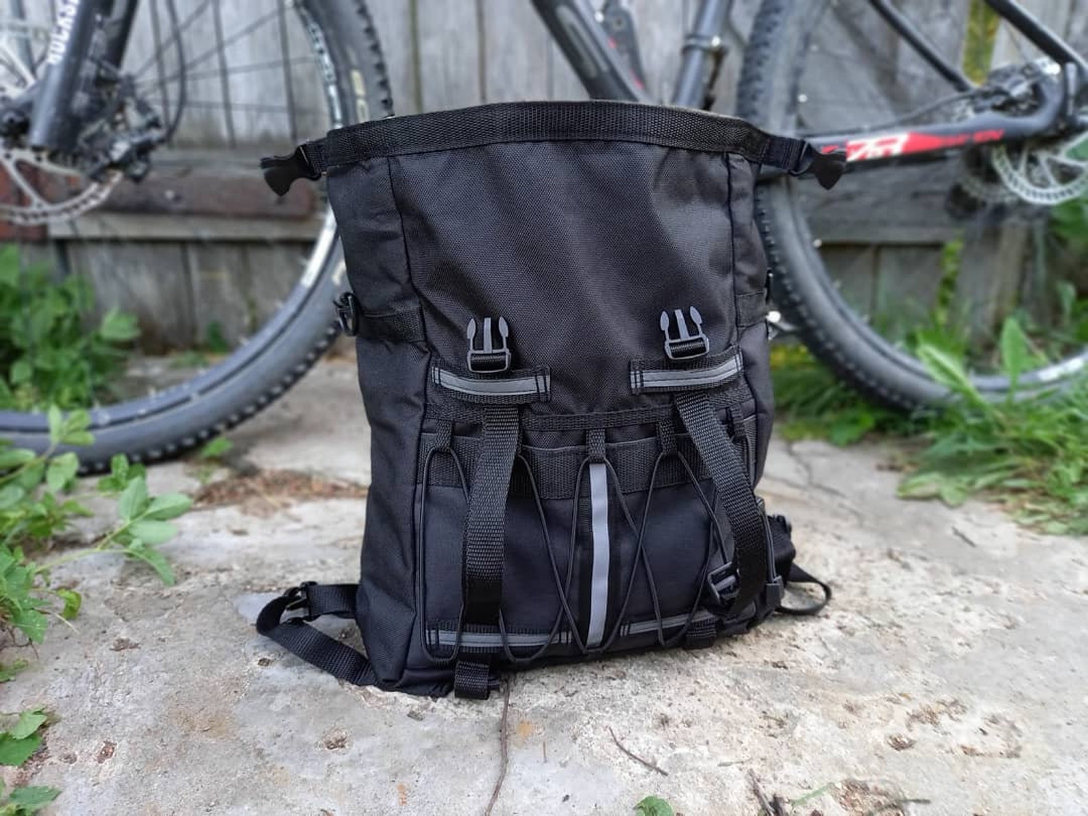 gravel bike handlebar bag
