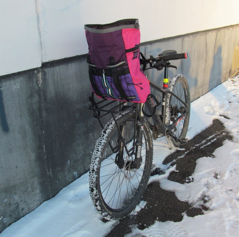 handlebar bag violet pink bag front bike bag gravel bag bike bag gecustomworkshop Bike handlebar bag