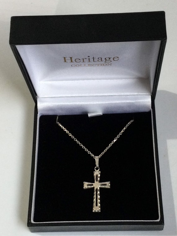 925 Sterling Silver CROSS & CHAIN Gem
