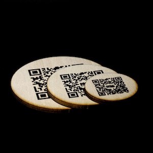 Código QR Redondo de Madera Plana - Menús Escaneables - Restaurantes - Bares - B&B - Hoteles - Marcador de Posición PUB - Totalmente Personalizable