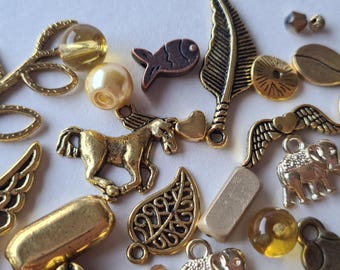 30g Jewelry Pendant Bead Mix, Gold, DIY Jewelry Making, 3-30 mm, Metal and Glass Beads, Many Different Shapes M/go