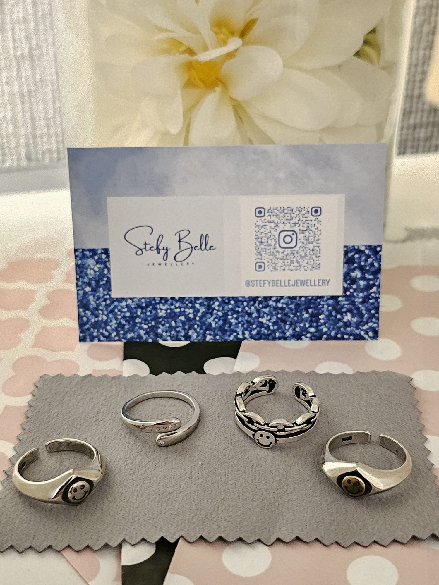 Anti tarnish shop jewellery pouches uk