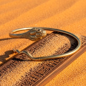 Pulsera de serpiente dorada: joyería del antiguo Egipto, réplica de Egipto