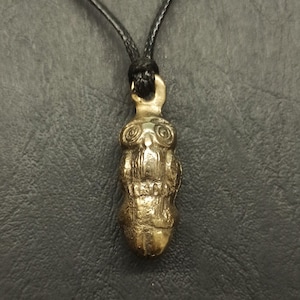 Antike römische Eule, Anhänger: Fruchtbarkeitsamulett, historischer Schmuck