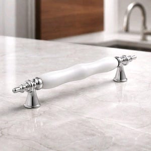 Porcelain Dresser Handle, Silver Accent, Cabinet Pull (128mm)