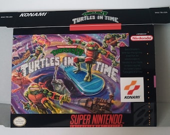 Może przedstawiać: Pudełko do gry Super Nintendo Teenage Mutant Ninja Turtles IV: Turtles in Time. Pudełko zawiera kolorową ilustrację czterech Młodych Mutantów Ninja w futurystycznym otoczeniu. Gra jest licencjonowana przez Nintendo.