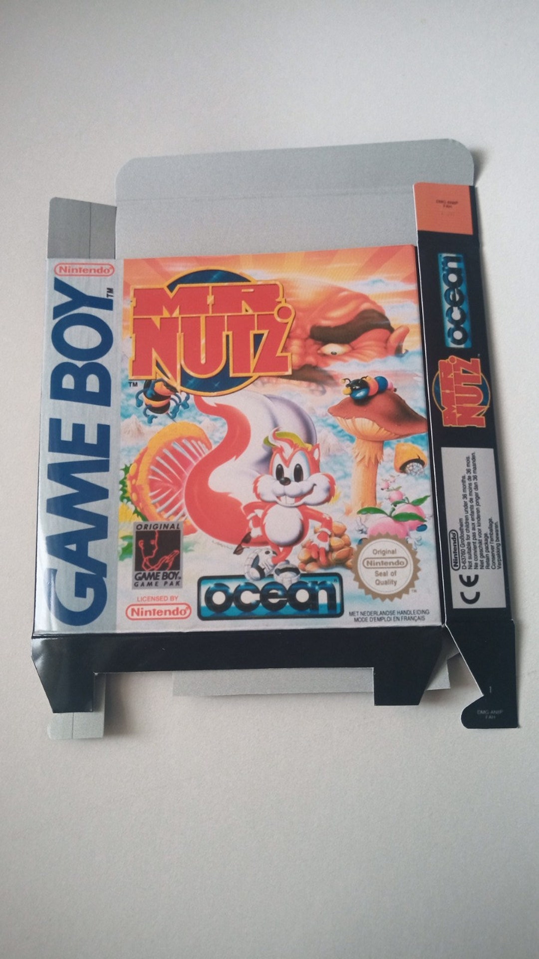 ゲームボーイ ミスターナッツボックス - Etsy 日本