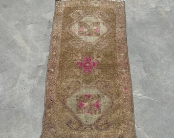 Turkish Rug, Herki Rug, 2x3 ft Small Rug, Vintage Rug, Antique Rug, Rugs For Bathroom, 1.5x2.7 ft Pink Rug, Wool Rugs, Small Entry Rug,