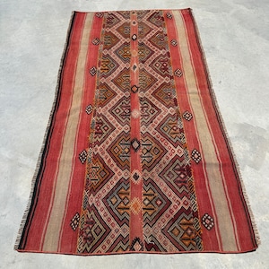 Accent Kilim, Turkish Kilim, Vintage Kilim, Patterned Anatolian Kilim, Rugs For Bedroom, 2.8x5.4 ft Red Kilim, Floor Kilim, Oushak Kilim,
