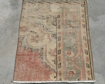 Vintage Rug, Turkish Rug, Small Rug, Faded Anatolian Rug, Rugs For Entry, 1.9x2.2 ft Beige Rug, Wool Oushak Rugs, Bathroom Rug,