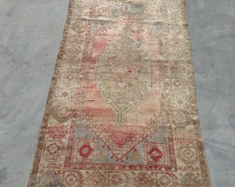 Turkish Rug, Accent Rugs, Vintage Rug, Muted Anatolian Rug, Rugs For Bedroom, 3.1x5.4 ft Pink Rug, Antique Rug, Tribal Turkish Rug,