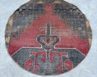 Round Rug, Small Rugs, Turkish Rug, Vintage Rug, Faded Anatolian Rug, Rugs For Entry, 3.6x3.6 ft Red Rug, Home Decor Rugs, Oushak Small Rug,