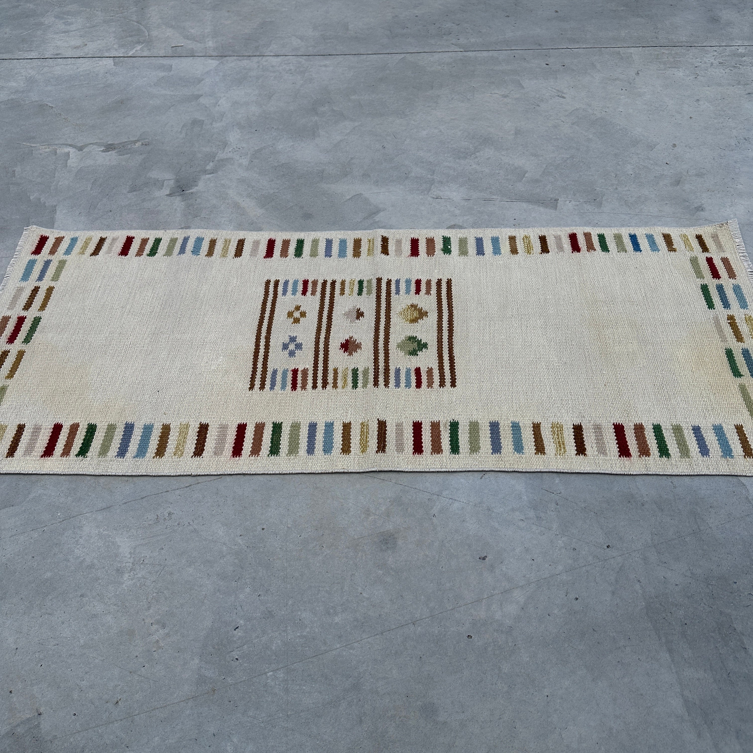 ヴィンテージキリム 楽天市場】【15%OFFクーポン対象品】オールドキリム モロッコベルベル