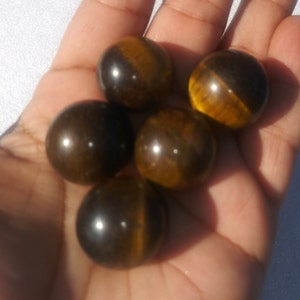 Tiger eye mini sphere