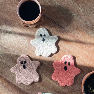 Punch Needle Halloween Coaster, Halloween Decor, Spooky Pink Mug Rug, Handmade Halloween Gift, Tufted Coffee Coaster image 2