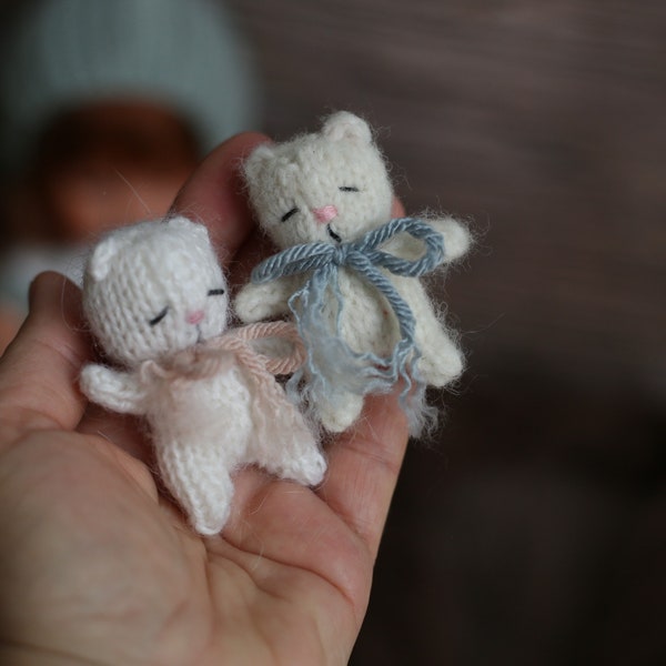 White Kitty Toy for Minikane doll Blythe Doll mini toy Minimalist Miniature Stuffed Animal Mini pet for dolls Soft Mini Toy for Blythe