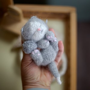 Knit pocket kitty Knitted kitten Fluffy cat Realistic soft toy Realistic kitty Fluffy Soft Toy Kids Pocket Toy for Kids Photo Prop Toy Plush