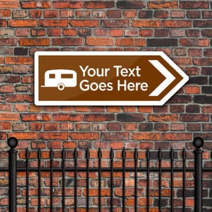 Personalised Tourist Information Caravan Metal Arrow Sign – Custom Directional Sign 400 x 141 mm