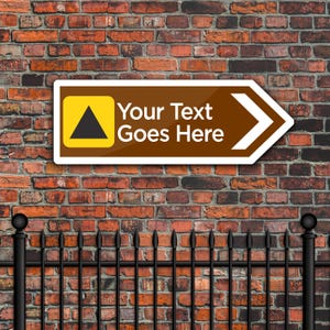 Personalised Tourist Information Diversion Triangle Metal Arrow Sign – Custom Directional Sign 400 x 141 mm