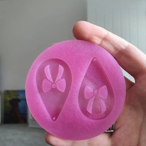 2 inch Bow Teardrop Earrings Silicone Mould