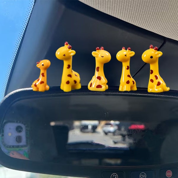 4Pc Cute Giraffe Car Rearview Mirror Decor, Kawaii Giraffe Car Dashboard Charms, Giraffe Figurine Car Ornament, Car Accessories, Car Decor
