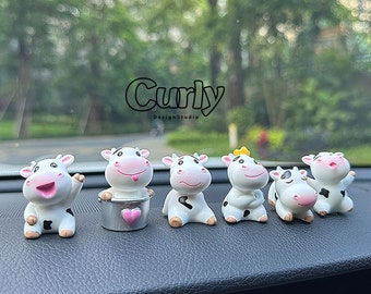 4PC Cute Cow Car Dashboard Decor, Kawaii Car Rearview Mirror Decor, Mini Cow Figurine Car Charm, Car Accessories, Cow Figurine Car Ornament