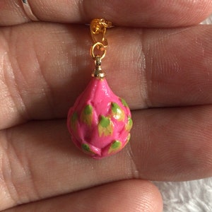 Dragon Fruit Necklace and Earrings (18,148)