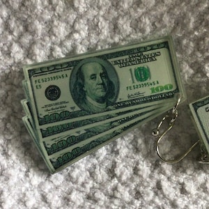 Money Necklace and Earrings (Large)(19,937)