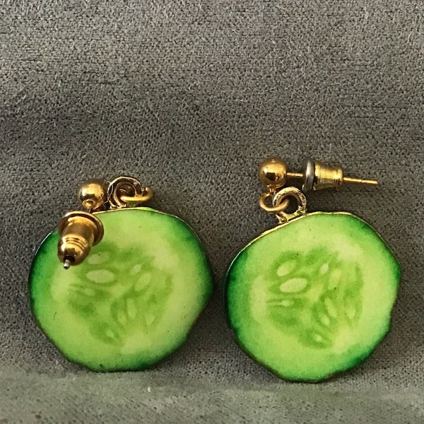Cucumber Earrings  (1017)