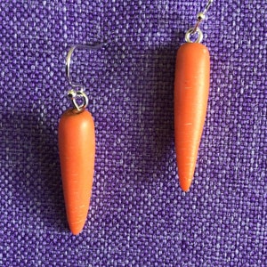 Carrot Earrings (11,823)