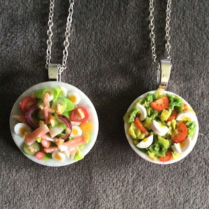 Salad Necklace and Earrings  (19,607)