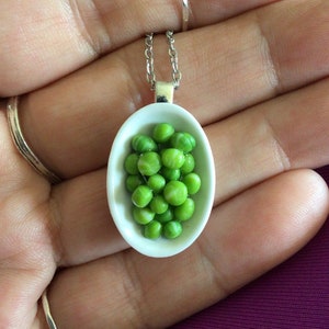 Brussels Sprouts Necklace (19,700)